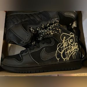 Authentic Faust nike SB dunk high black/gold